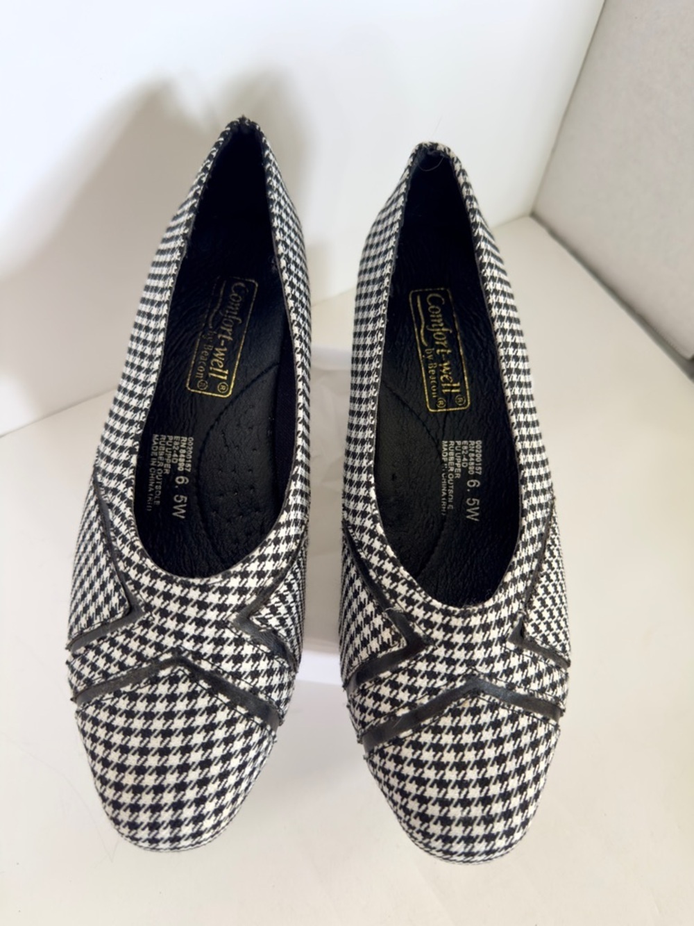 Comfort Well by Beacon Black & White Houndstooth Women's Heels Pumps 6.5W